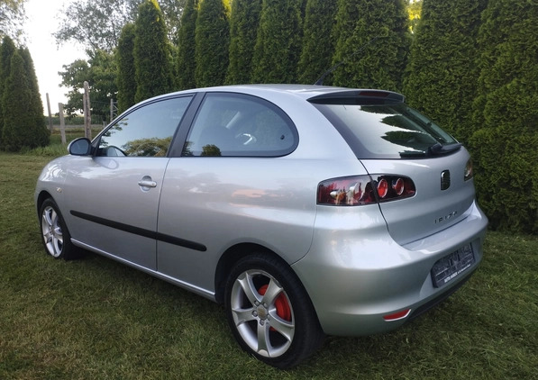 Seat Ibiza cena 9900 przebieg: 200000, rok produkcji 2006 z Leszno małe 37